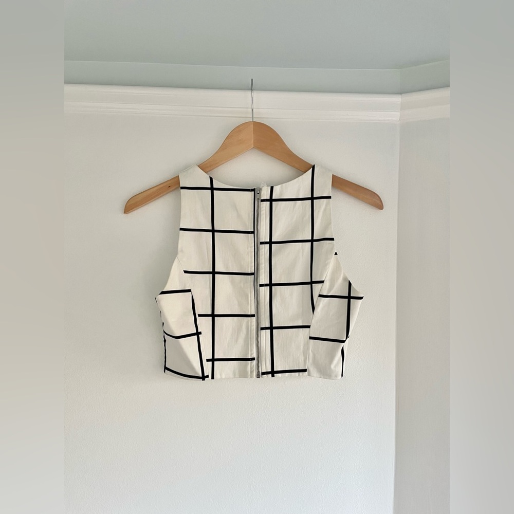 Black and white windowpane crop top, size Small - Picture 2 of 4